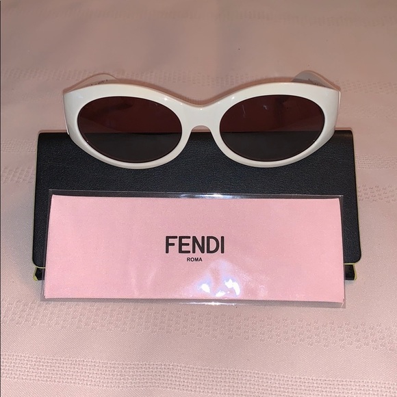 Fendi Accessories - Fends Vintage Sl 7525 sunglasses